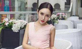 爱丝原图漫游：当袜子和腿相遇，这可是个不小的狂欢！