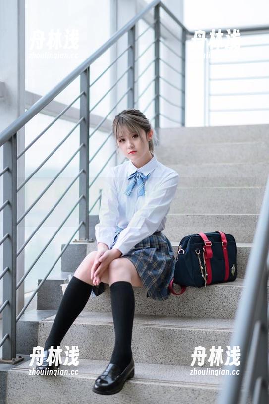 天空下的Akisoso秋楚楚——让你把天台的美好直接下载到家！