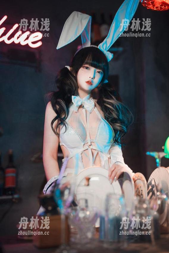 原图一击！Aram(아람)的礼服穿上我身上，亲友立刻变脸！