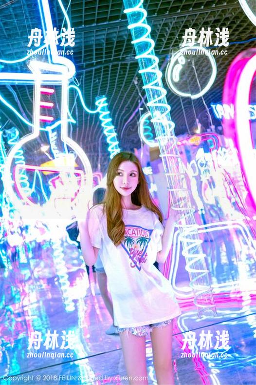 Feilin嗲囡囡-SiByl李思宁 Feilin嗲囡囡 - SiByl李思宁女仆写真:不知不觉被她的眼神抓住,真的是个谜。
