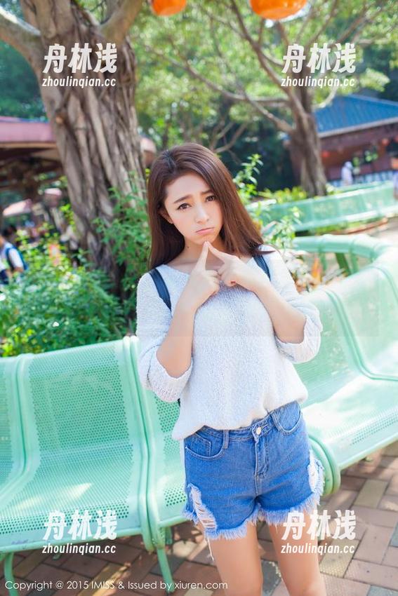 IMiss爱蜜社 - 最新万圣节美图，黄乐然在鬼魅中优雅得像个时尚女巫！