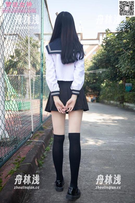 MSLASS梦丝女神 - 不可不看！甜甜的套图，彩色丝袜脚指露得微妙又让人琢磨不透。