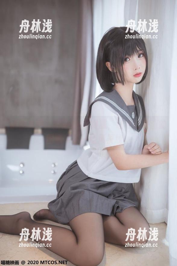 MTYH喵糖映画 美图大赏!溪边的JK制服,让喵糖映画的图集成了一道风景线。