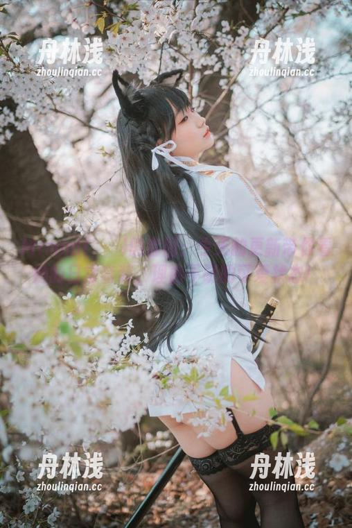 Mimmi(밈미)的套图：今天的更新带你看她的日常套装，理由不明的可爱状态！