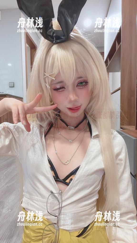 PoppaChan自拍合集：每一张都能引发你的好奇心哦！