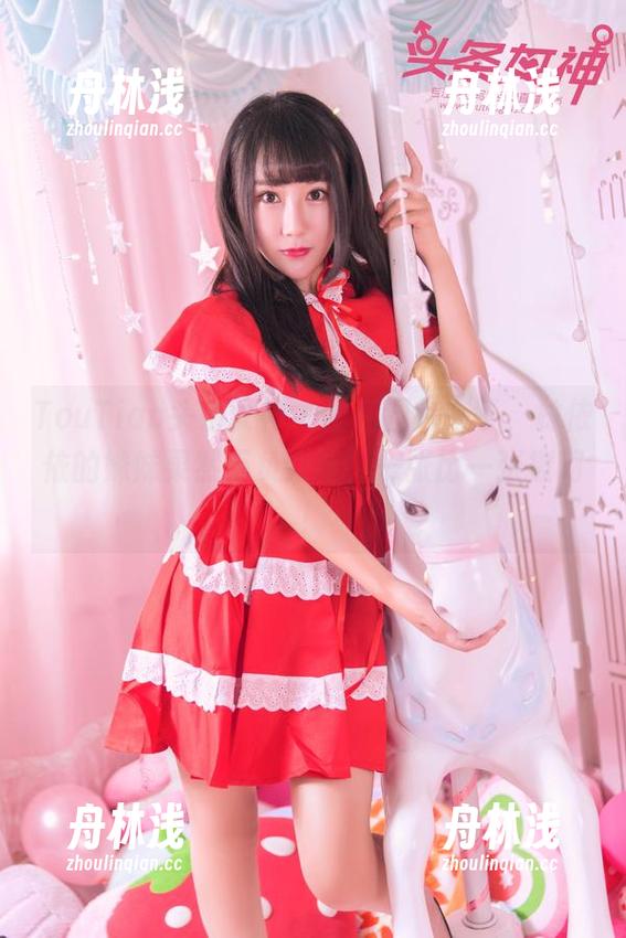 TouTiao头条女神-林依依 TouTiao头条女神 - 福利图片来了,林依依的妹妹果然不负众望,一张比一张撩啊!