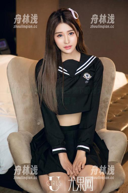 UGirls尤果网 - 毛衣合集下的刘天天，无奈又娇羞