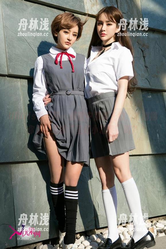 UGirls尤果网-尤娜娜 UGirls尤果网 - 原图中那缕光线,尤娜娜你是这里的“圣诞小精灵”吗?