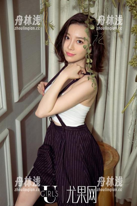 UGirls尤果网 - 以为是穿和服的景思晴，其实是脱离常规的限量套图合集
