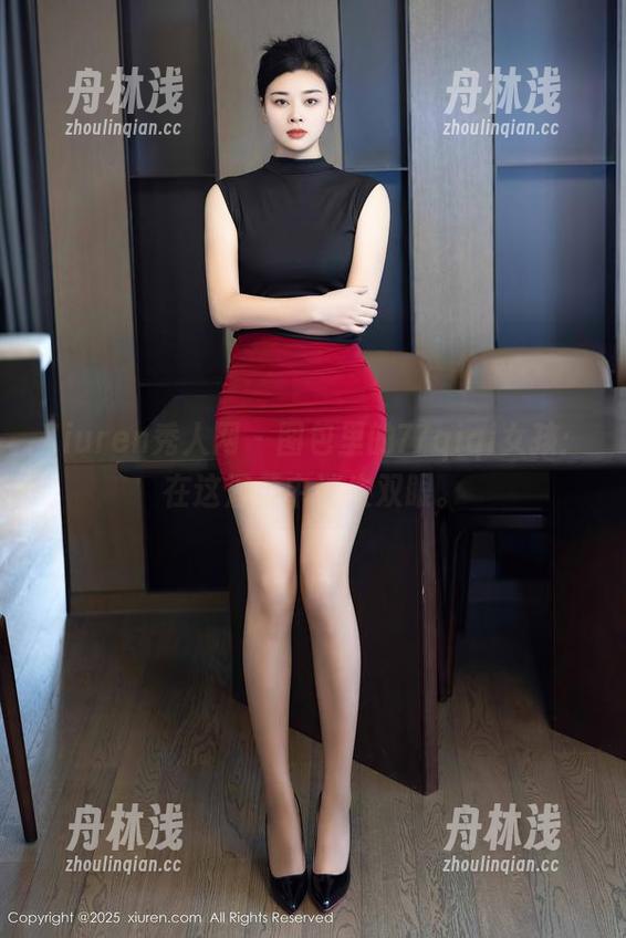 Xiuren秀人网-77qiqi Xiuren秀人网 - 图包里的77qiqi女孩:在这温柔中迷失双眼。