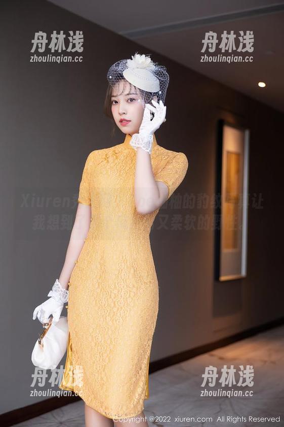 Xiuren秀人网-Zoe柚柚 Xiuren秀人网 - Zoe柚柚的豹纹写真让我想到了那个疯狂而又柔软的野性。