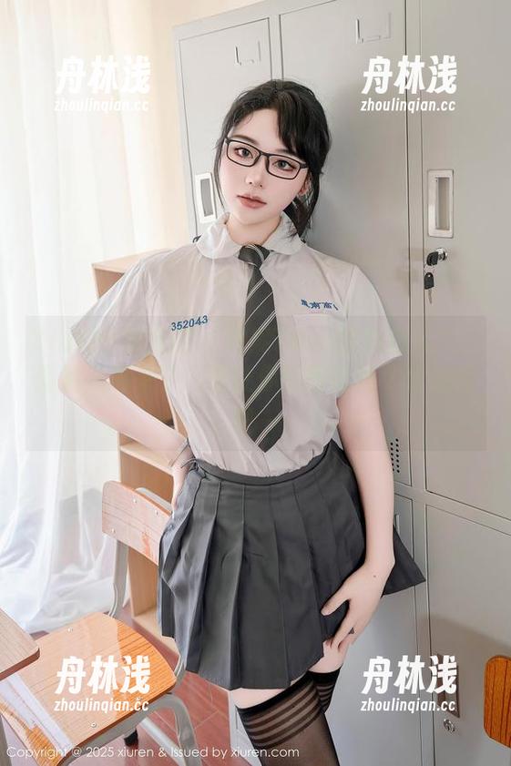 Xiuren秀人网-安妮Tess Xiuren秀人网 - 安妮Tess的黑白大片:最新美图来了,快让你的眼睛吃个大锅饭吧~