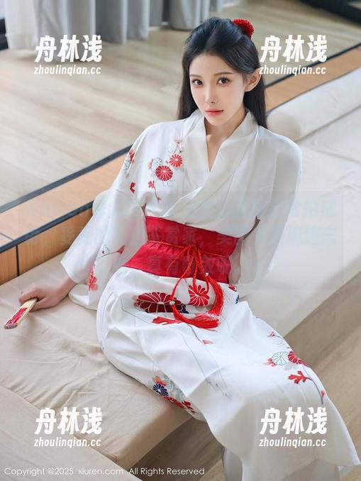 Xiuren秀人网-徐安安 Xiuren秀人网 - 徐安安总能把日常拍成诗,妥妥的私拍鉴赏家,美图更是流连忘返,真有奇效呢。