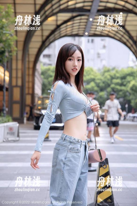 Xiuren秀人网 - 自拍界的女王——悦悦姐把美图和壁纸的界限模糊到约会都不会尴尬！