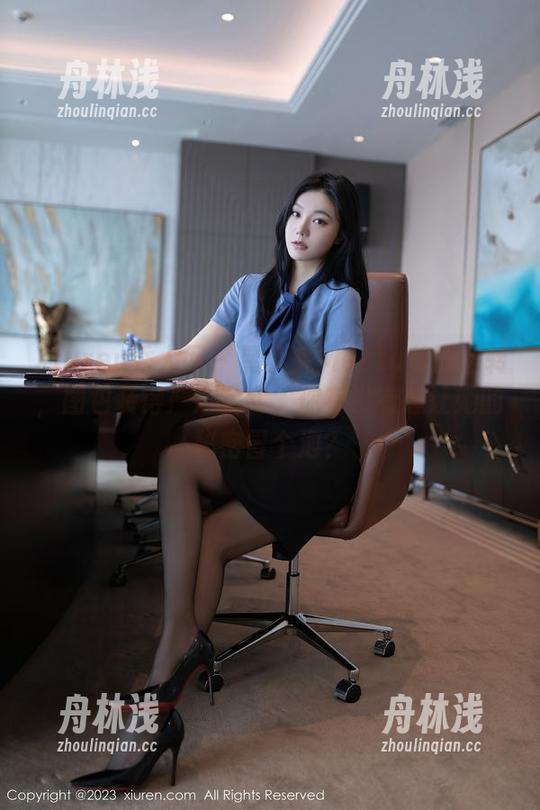 Xiuren秀人网-星小兔Meetu Xiuren秀人网 - 星小兔Meetu美图翻转,图包装得严严实实,你有没有想让她的秘密冒个泡?