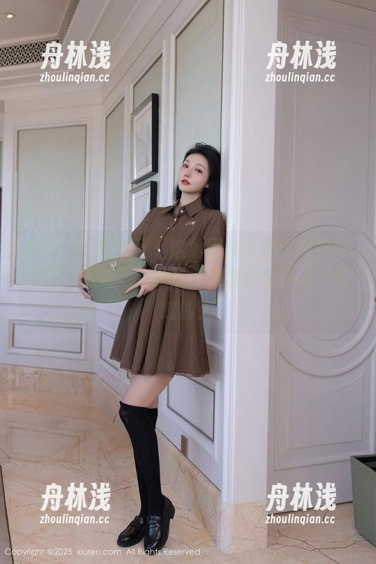 Xiuren秀人网 - 这组图片像是误闯婚纱秀的“花嫁”，李丽莎果然是个不走寻常路的人