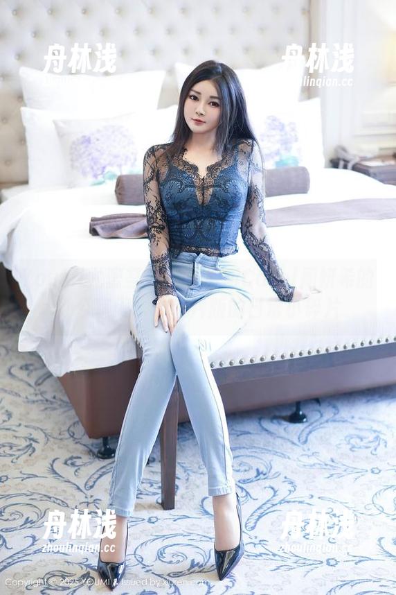 YouMi尤蜜荟-Carol周妍希 YouMi尤蜜荟 - 在线聆听Carol周妍希的办公室闲聊,照片版的日常小碎片
