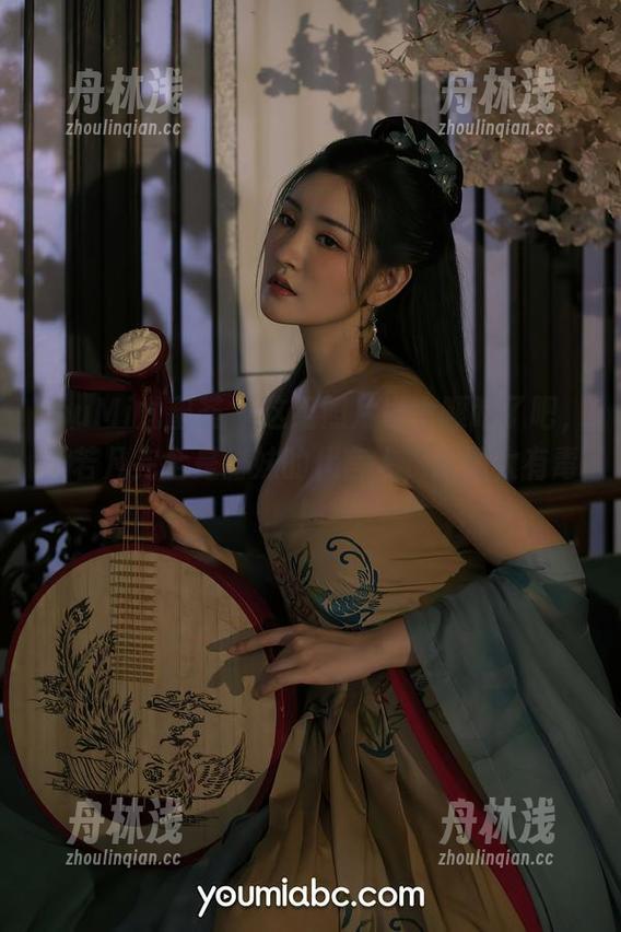 YouMi尤蜜荟-王若凡 YouMi尤蜜荟 - 这组照片也太顺眼了吧,王若凡完全是甜妹的代言人,原图太有毒!