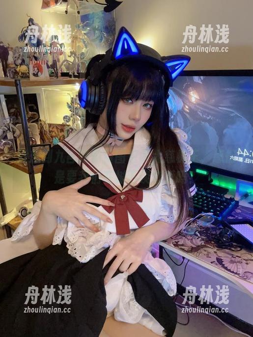 九言 没想到九言的免费图包叫大慈树王,感情是要我们在树下谈恋爱吗?