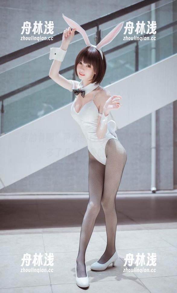“你的负卿”带来的白色写真合集，让人多了几分想象的空间。