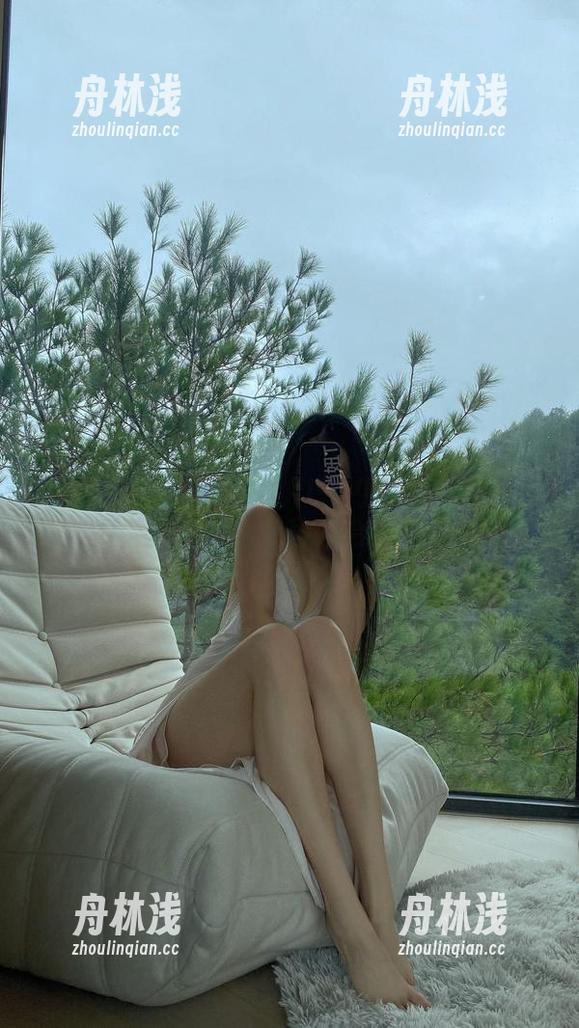 微密圈 - 超炸的俏妞qiaoniu66试衣间2.0，精选套图一言不合就撩人。