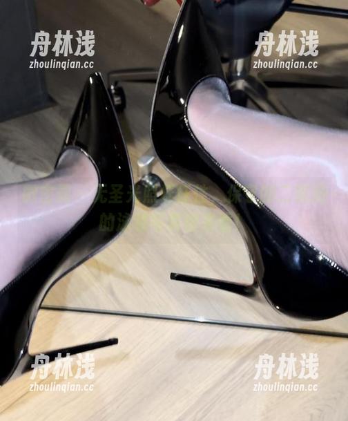 微密圈 - 无圣光照样任性，保守的二舅妈的泳装写真快来看！