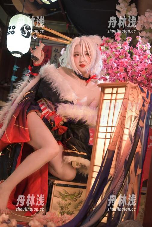 刺青Poi的秘密写真集，啊，原图里有惊喜嘛？别被直视哦！