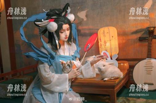 奶狮不咬人 精选奶狮不咬人赫萝:想和她一起剧透一下动画结局,喂,快来!