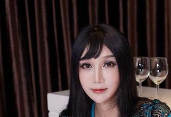 尤物馆 - Kely香香的美腿图集，分享后肯定能促成腿部交易的火热！