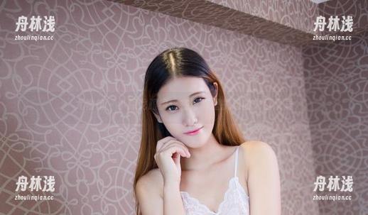 尤物馆-小探戈 尤物馆 - 小探戈眼镜:在写真里挑起的拗口风景