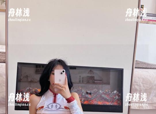 微密圈 - 张鑫baby的裤里丝在高清图包里，合不合理我不知道，但就是很想点开。