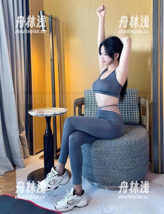 入侵教室的壁纸风格，这次抖娘利世不打算教书了