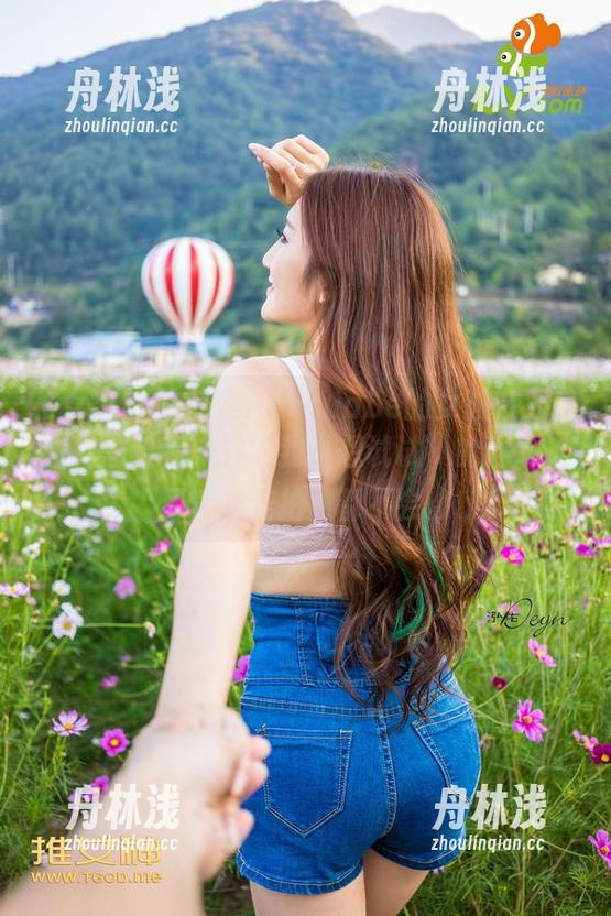 推女神 - 陈嘉瑶AYomiabe的女孩在线美图，总给我一种“我也想试试”的冲动，尽管我连拍照都不会。