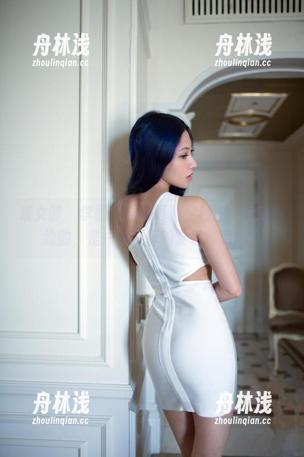 推女郎-李丽莎 推女郎 - 李丽莎短裙写真,私拍中隐隐约约的,是一种满屏的夏日气息吧?