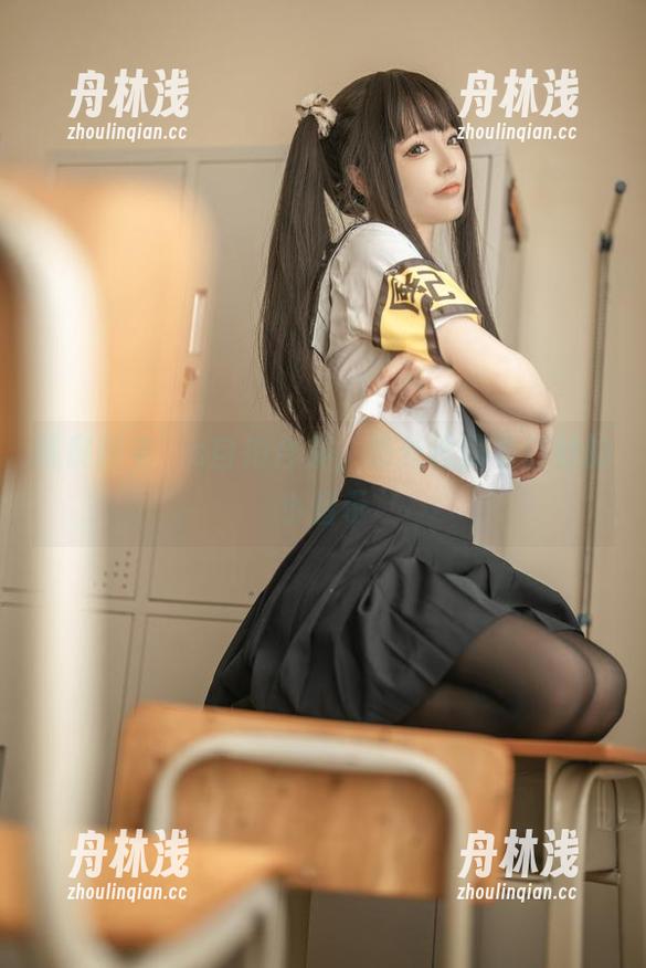 桃良阿宅’s自拍合集，处处透露着巧妙的小暗示