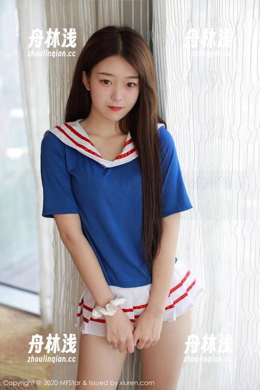 模范学院-伊小七MoMo 模范学院 - 劝你看伊小七MoMo的秘书美图,不来太可惜了!