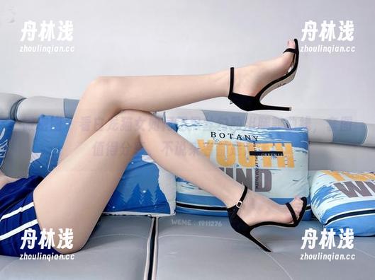 白龙猫女 微密圈 - 看白龙猫女如何用黑丝勾勒出腿部曲线,套图值得分享,不说来者都是浑话!