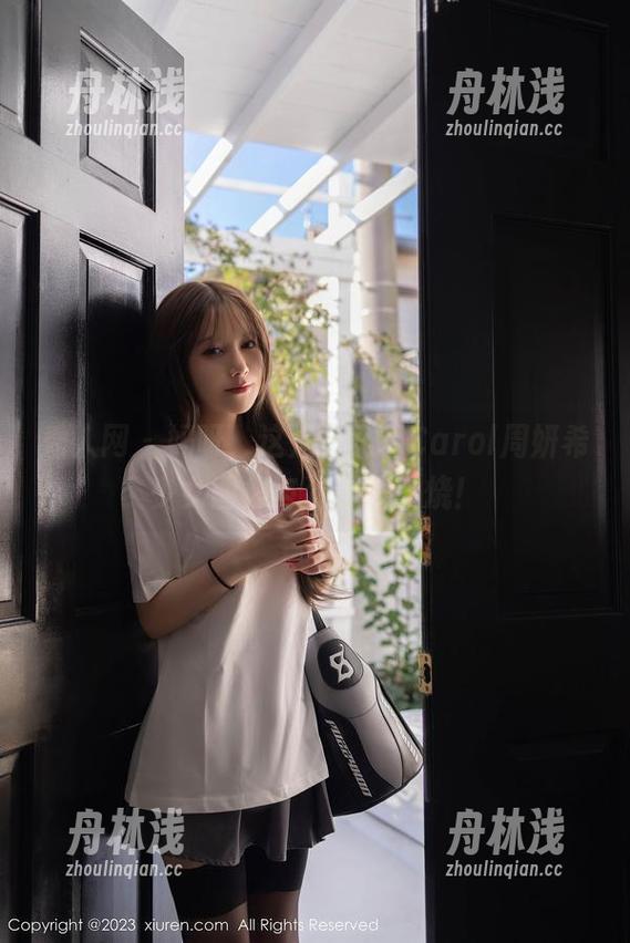 秀人网 - 妈呀，这是什么？Carol周妍希少女图集与资源大串烧！