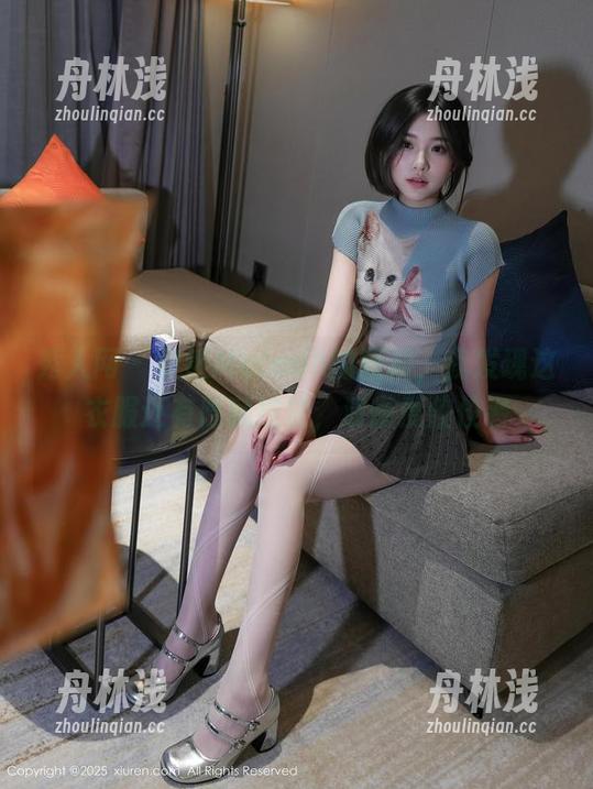 秀人网 - 安然Maleah的短裙，我发现这衣服还有隐藏技能，清晰度佼佼者