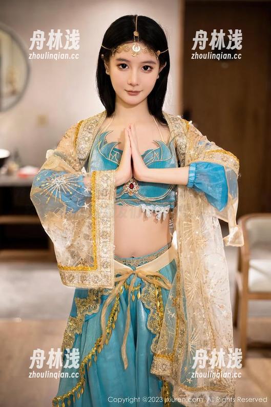 秀人网-柚琪Rich 秀人网 - 柚琪Rich毛衣图集:拍照合照新路子,后面的朋友们也别轻易放弃拼!