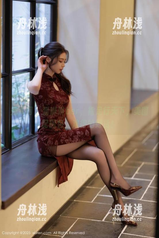 秀人网-潘琳琳ber 秀人网 - 潘琳琳ber,裸足行天下,美图配图包,难得的好货!