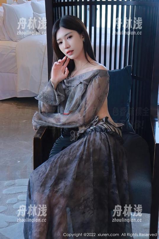 秀人网-草莓zz 秀人网 - 当草莓zz变成厨娘,色香味俱全的写真,原图直接奉上,别说我不怜你!