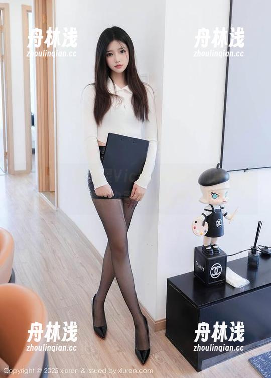 秀人网 - 陈念灵Vickyao的制服拿出来讲讲——图集中藏着的趣事真不少！