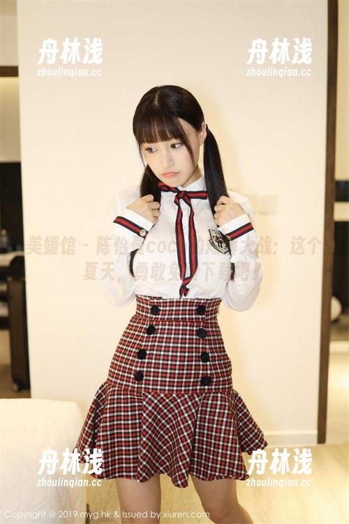 美媛馆 - 陈怡曼coco的短裤大战：这个夏天，勇敢免费下载吧！