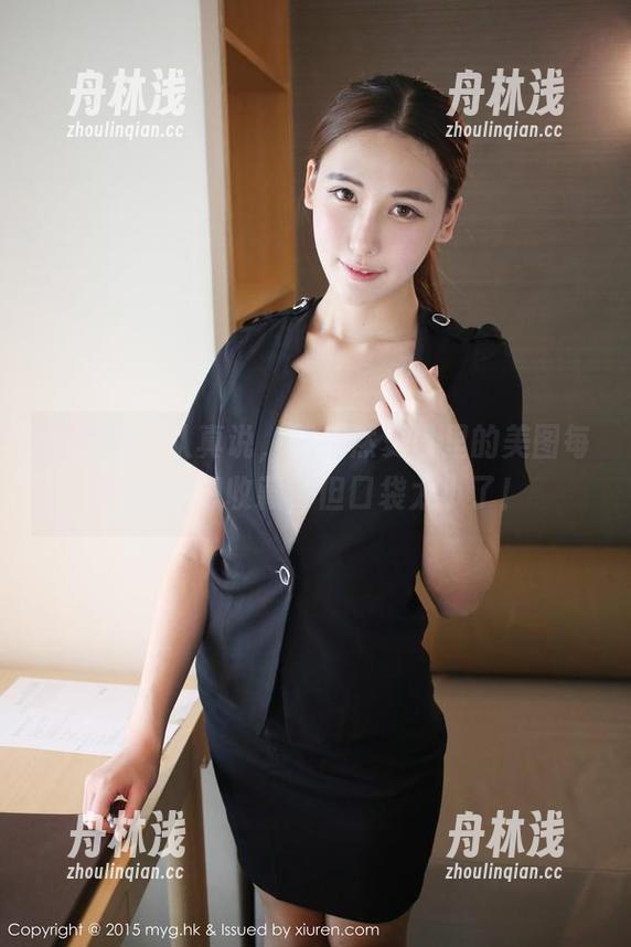 美媛馆 - 认真说，黄乐然夏日里的美图每一张都想收藏，但口袋太小了！