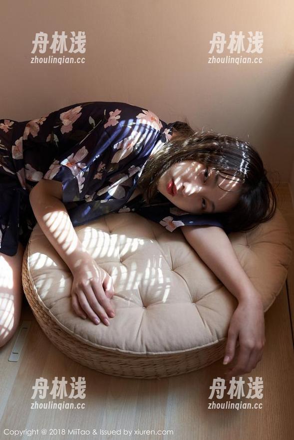 蜜桃社 - 这些作品就像美绪的小秘密，总是让我不知不觉想去探寻！