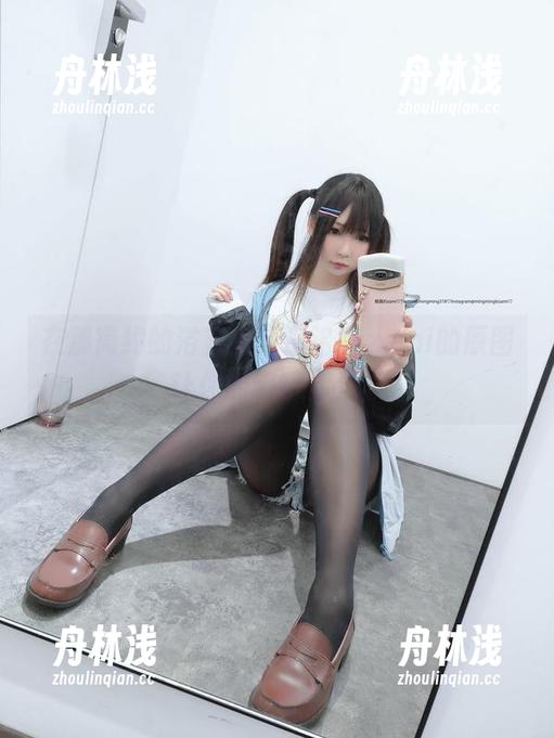 铭铭kizami 在那简约的浴室里,铭铭kizami的原图,让你的眼睛都亮了。