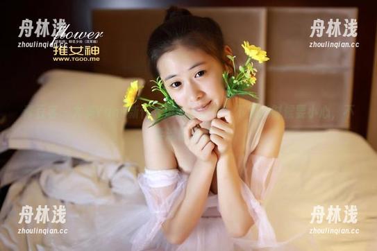 青豆客 - 尤美Yumi新作《肉丝》图包，下载的时候要小心，不要流口水哦。