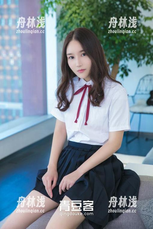 青豆客 - 在制服里做坏女孩，颜美汐的私拍原图太拿手，老师要打小报告了！